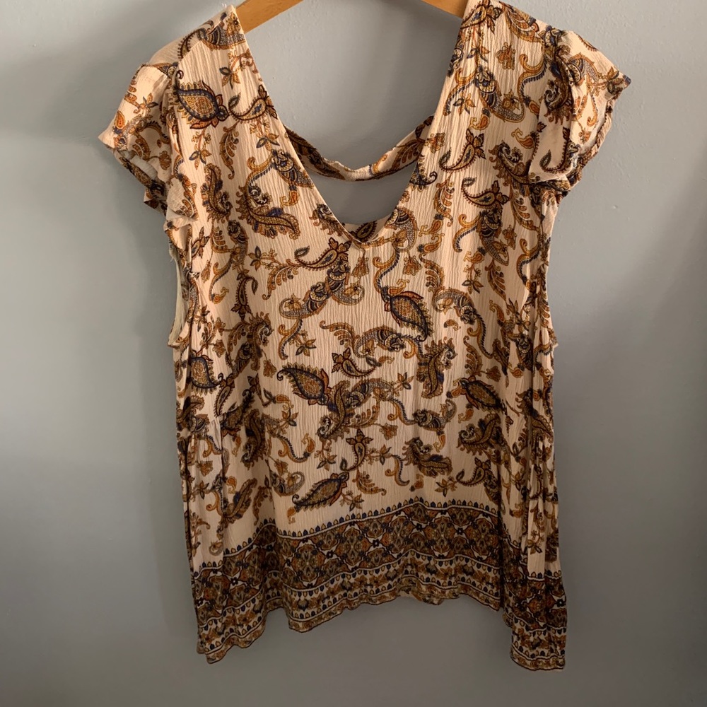 Patterned Top - Picture 1 of 2